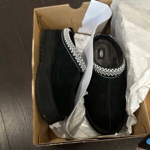 Ugg  excellent condition where just couple times